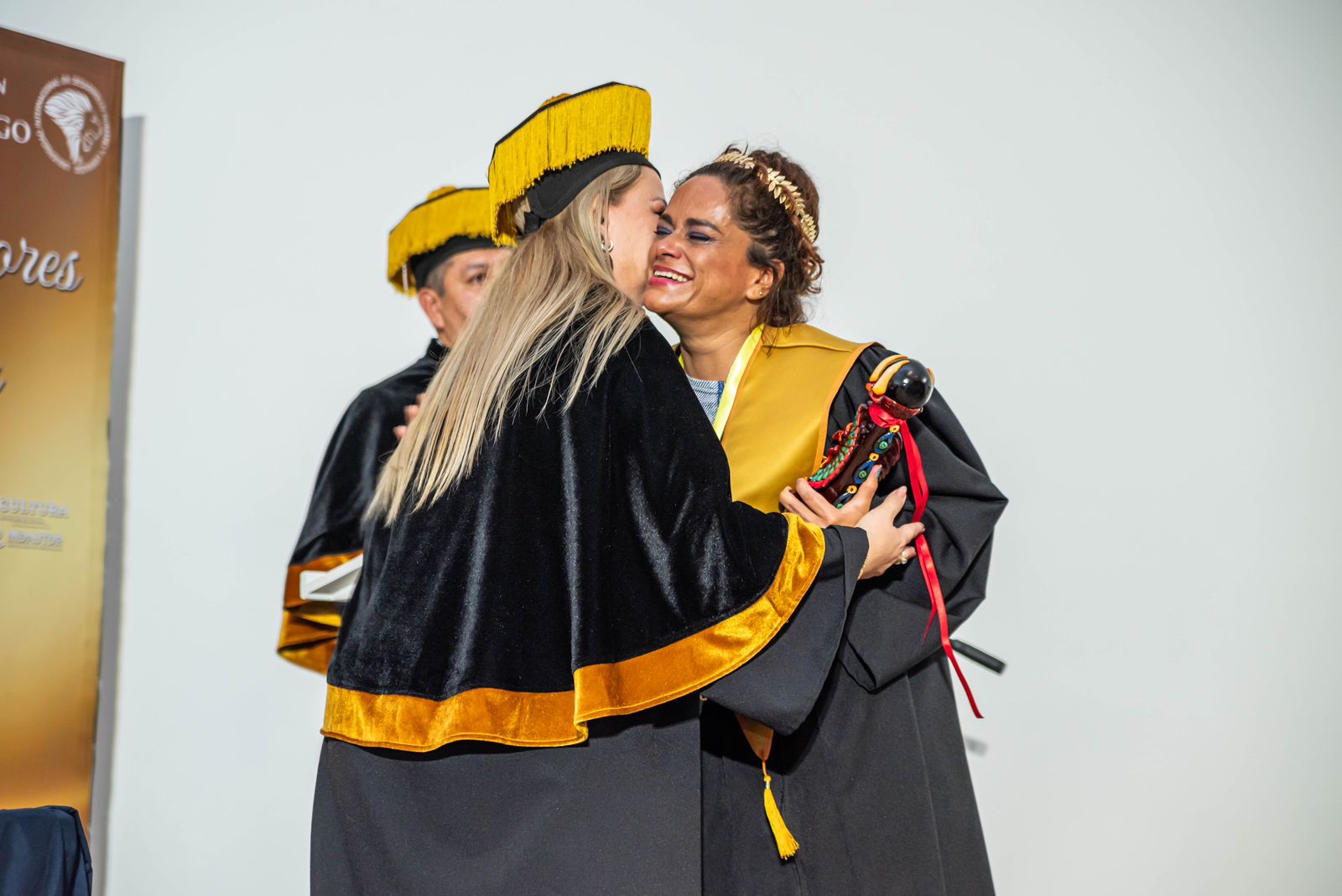 Ixchel Hernández Galán durante un encuentro en la ceremonia Doctor de Doctores