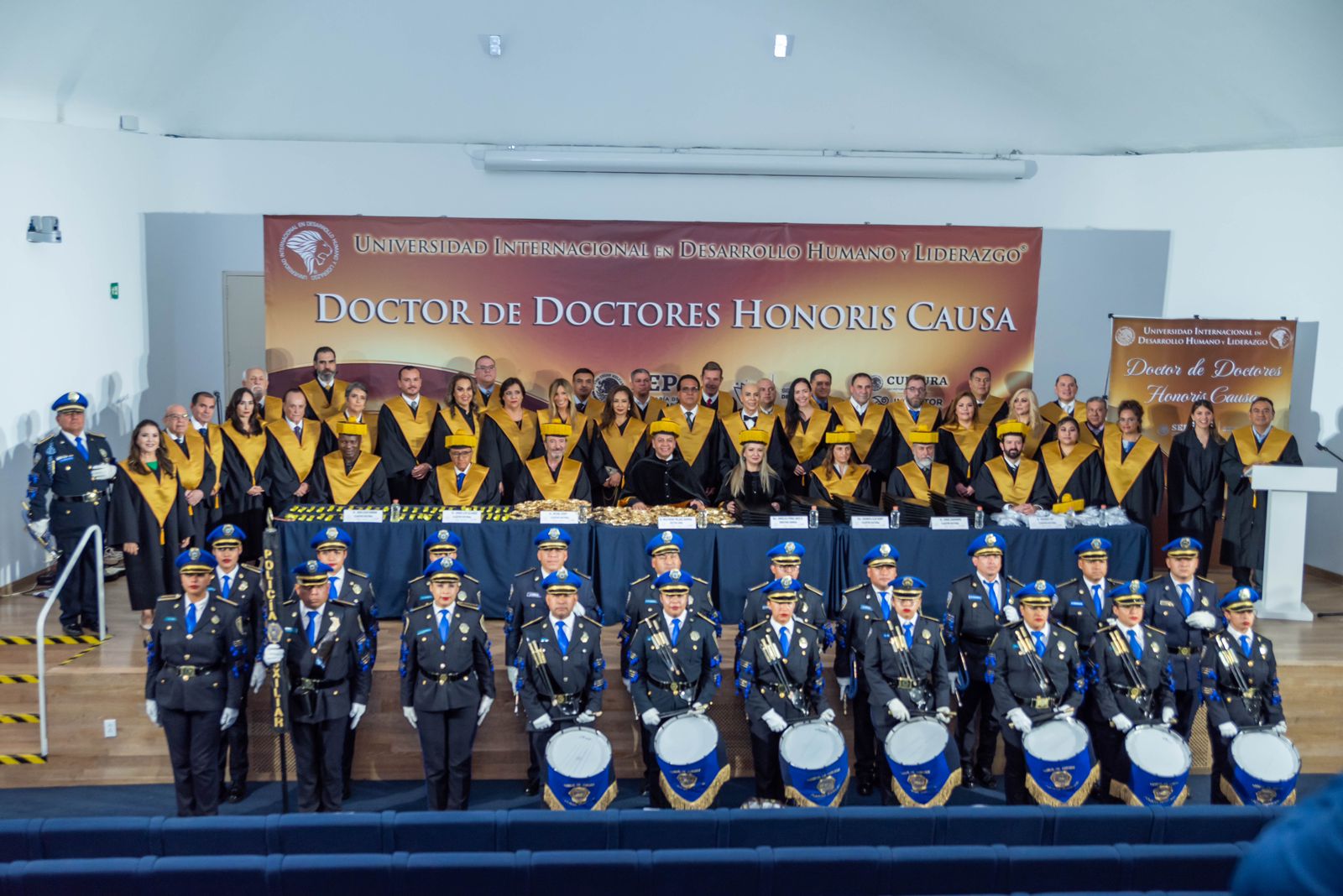 Ceremonia Doctor de Doctores de la Universidad Internacional en Desarrollo Humano y Liderazgo